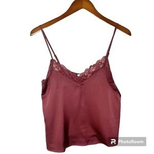 Hippie Rose Berry Brick lace camisole